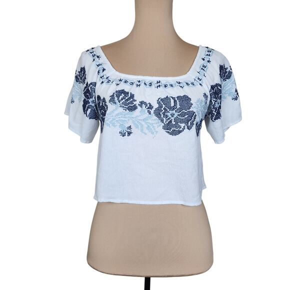 Embroidered Boho Floral Small Crop Top - Picture 1 of 4